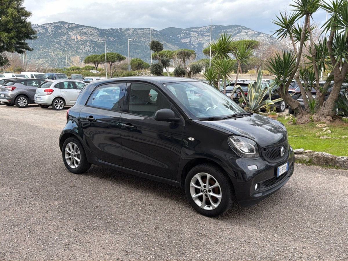 smart forfour forfour 70 1.0 Brabus Syle (8)