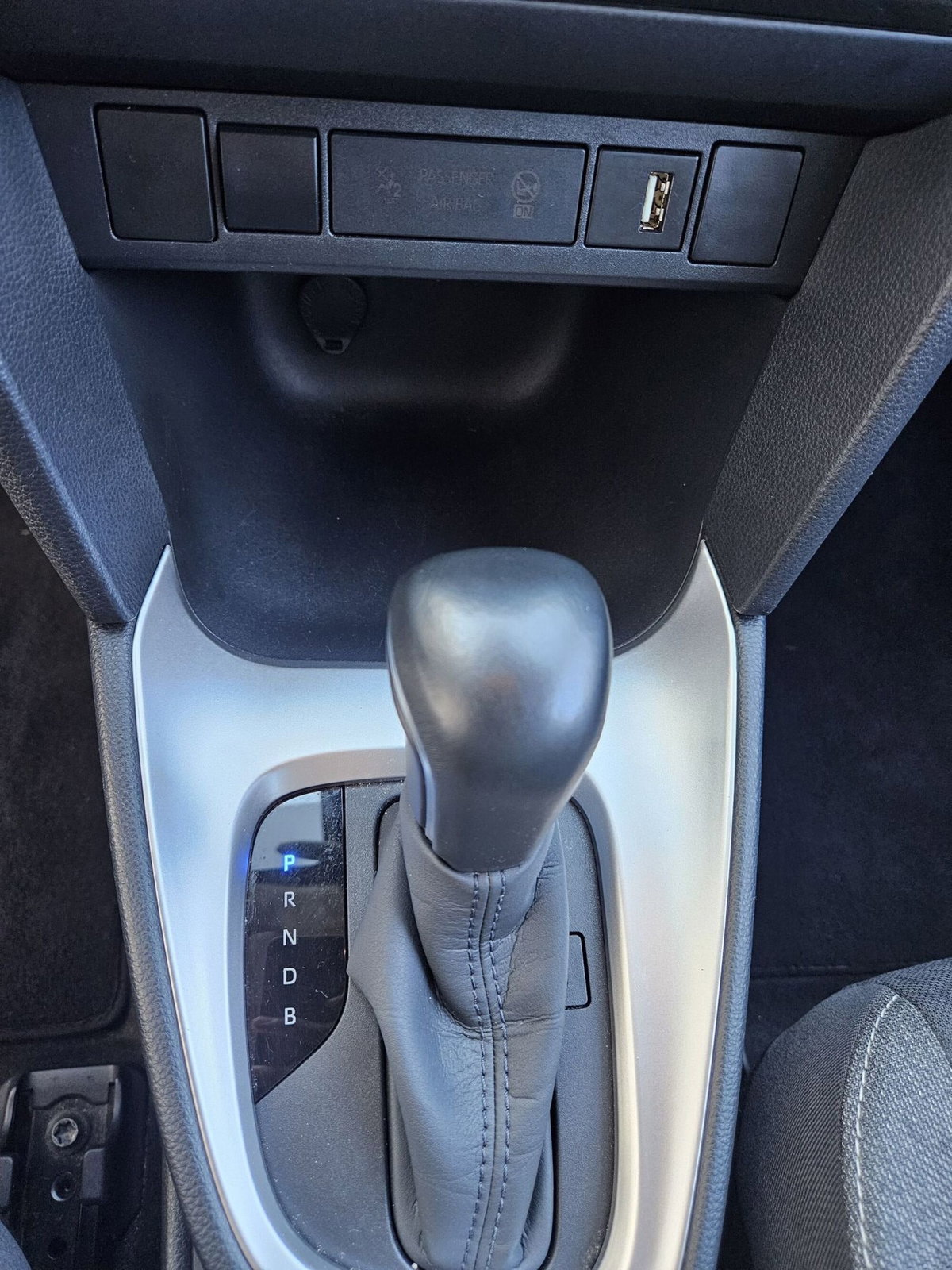 Toyota Yaris Cross 1.5 Hybrid 5p. E-CVT AWD-i Premiere (10)