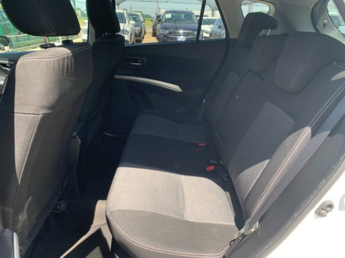 Suzuki S-Cross 1.6 DDiS Cool (10)