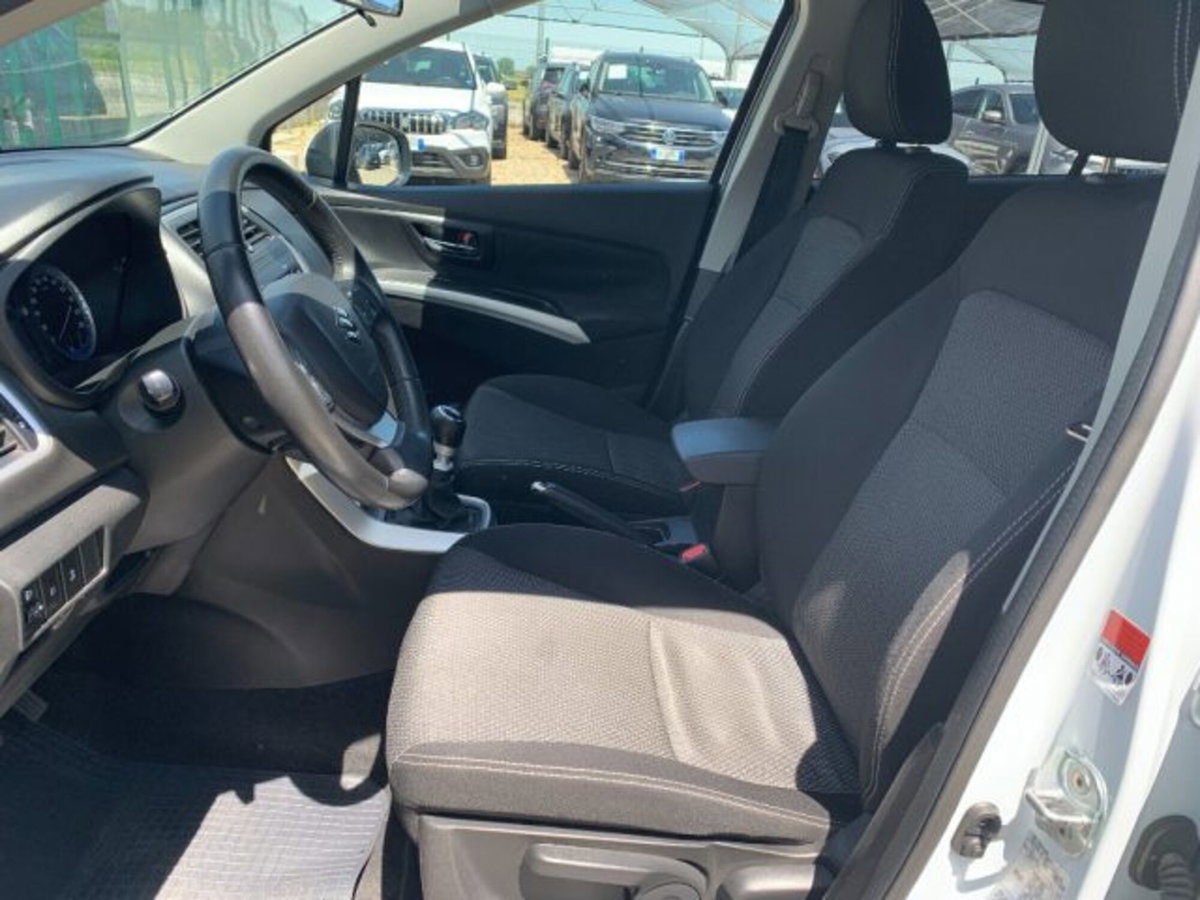 Suzuki S-Cross 1.6 DDiS Cool (9)