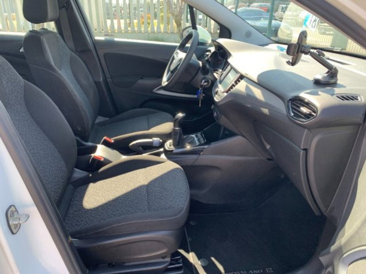 Opel Crossland X 1.2 12V (12)
