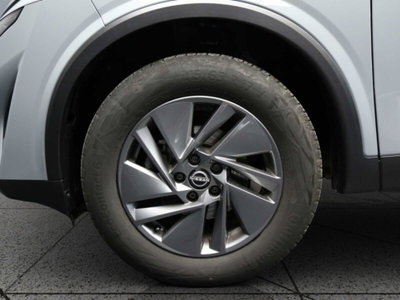 Nissan Qashqai 1.3 mhev Acenta 2wd 140cv (10)