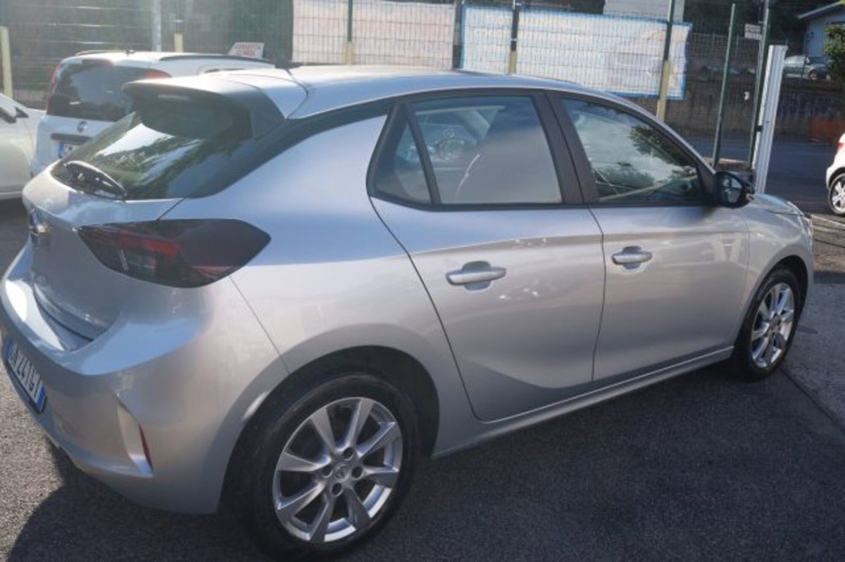 Opel Corsa 1.2 Edition (4)