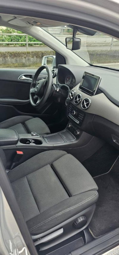 Mercedes-Benz Classe B 160 d Automatic Executive (17)