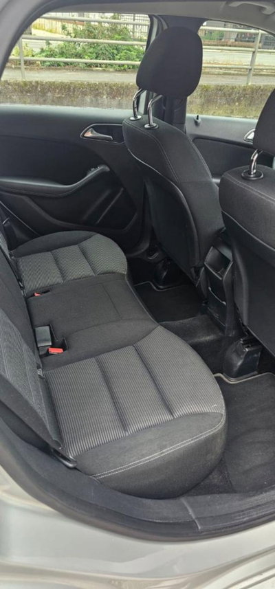 Mercedes-Benz Classe B 160 d Automatic Executive (18)