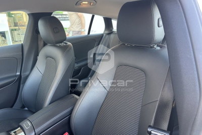 Mercedes-Benz CLA Shooting Brake 180 d Automatic Shooting Brake Business (13)