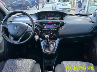 Lancia Ypsilon 1.0 FireFly 5 porte S&S Hybrid Gold Plus (10)