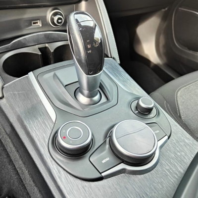 Alfa Romeo Stelvio Stelvio 2.2 Turbodiesel 190 CV AT8 Q4 Sport-Tech (9)