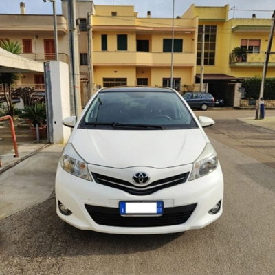 Toyota Yaris 1.3 5 porte Lounge usata