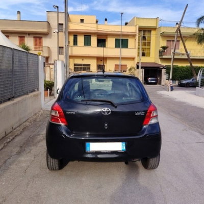 Toyota Yaris 1.3 5 porte Sol (3)
