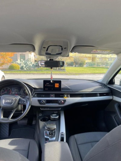 Audi A4 Avant 2.0 TDI 150 CV ultra S tronic (9)
