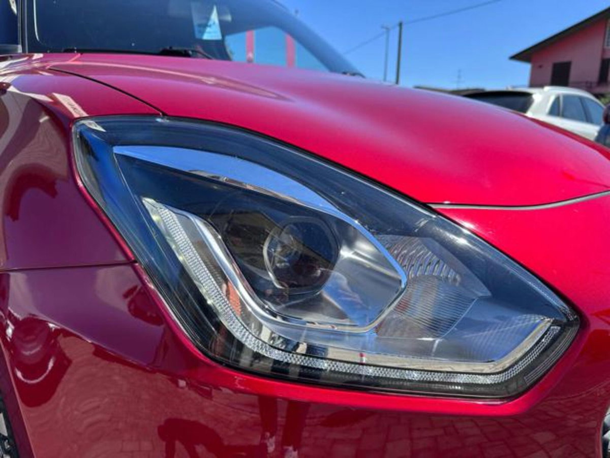 Suzuki Swift 1.2h Top 2wd (16)