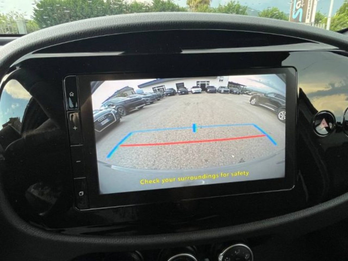 Toyota Aygo X 1.0 VVT-i 72 CV 5 porte Limited Air (13)