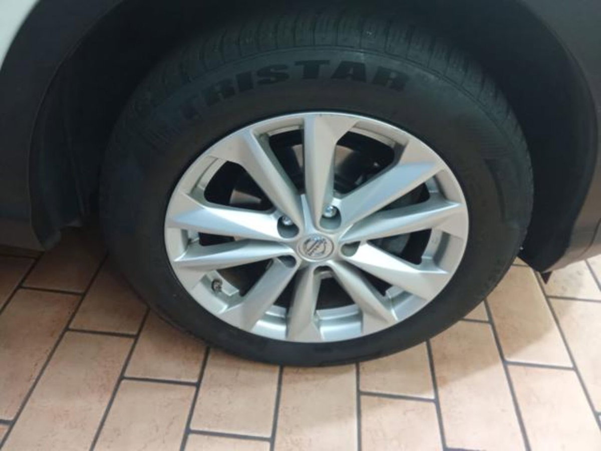 Nissan Qashqai 1.5 dCi Acenta (18)