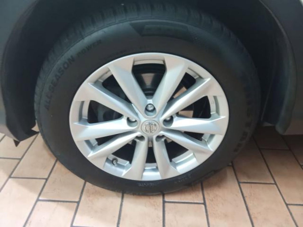 Nissan Qashqai 1.5 dCi Acenta (3)