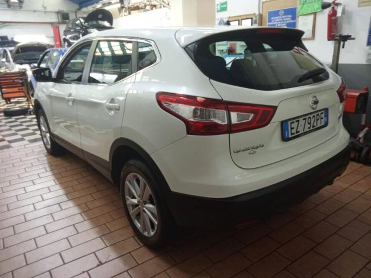 Nissan Qashqai 1.5 dCi Acenta (5)