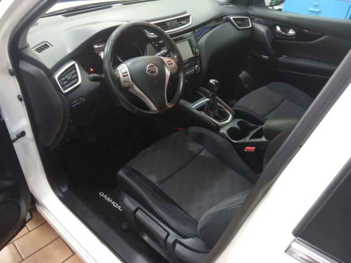 Nissan Qashqai 1.5 dCi Acenta (6)