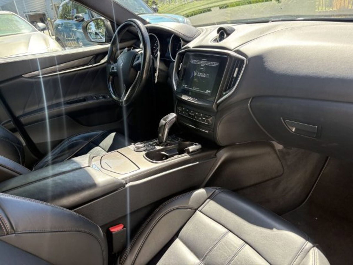 Maserati Ghibli Ghibli V6 Diesel Gransport (10)