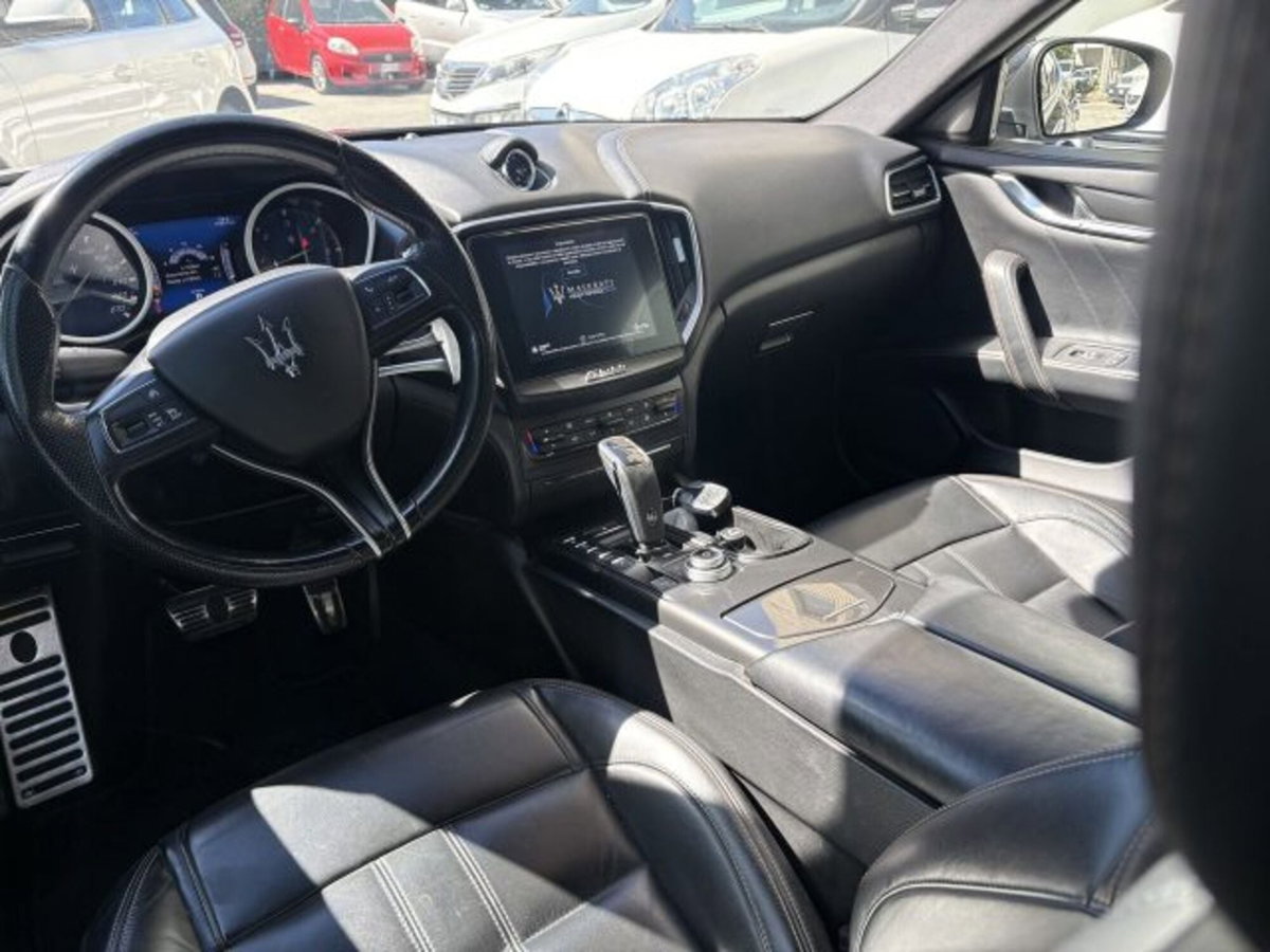 Maserati Ghibli Ghibli V6 Diesel Gransport (9)