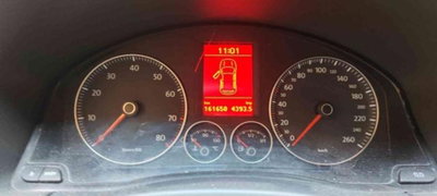 Volkswagen Golf Plus 1.4 TSI Highline (13)