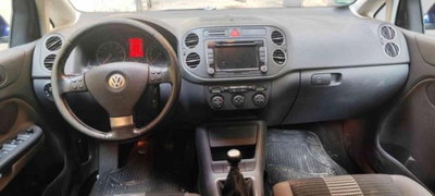 Volkswagen Golf Plus 1.4 TSI Highline (9)