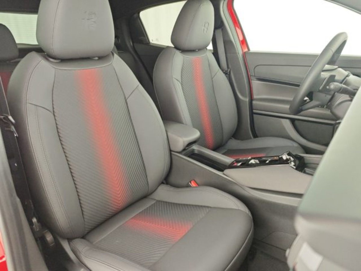 Alfa Romeo Junior 1.2 ibrida 145cv edct6 (15)