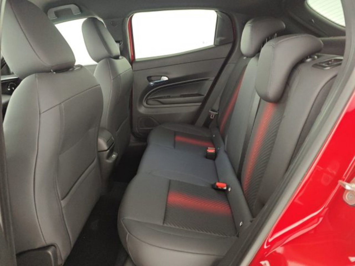 Alfa Romeo Junior 1.2 ibrida 145cv edct6 (17)