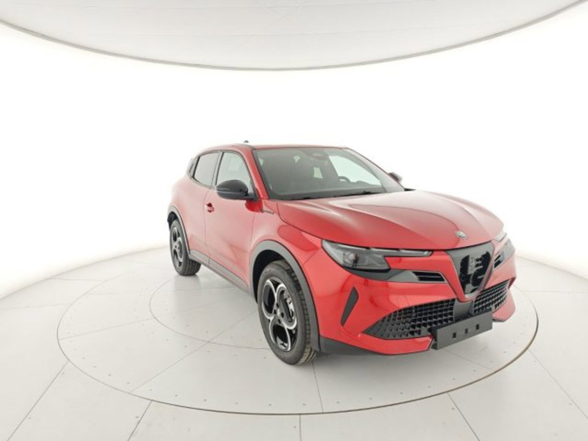 Alfa Romeo Junior 1.2 ibrida 145cv edct6 (2)