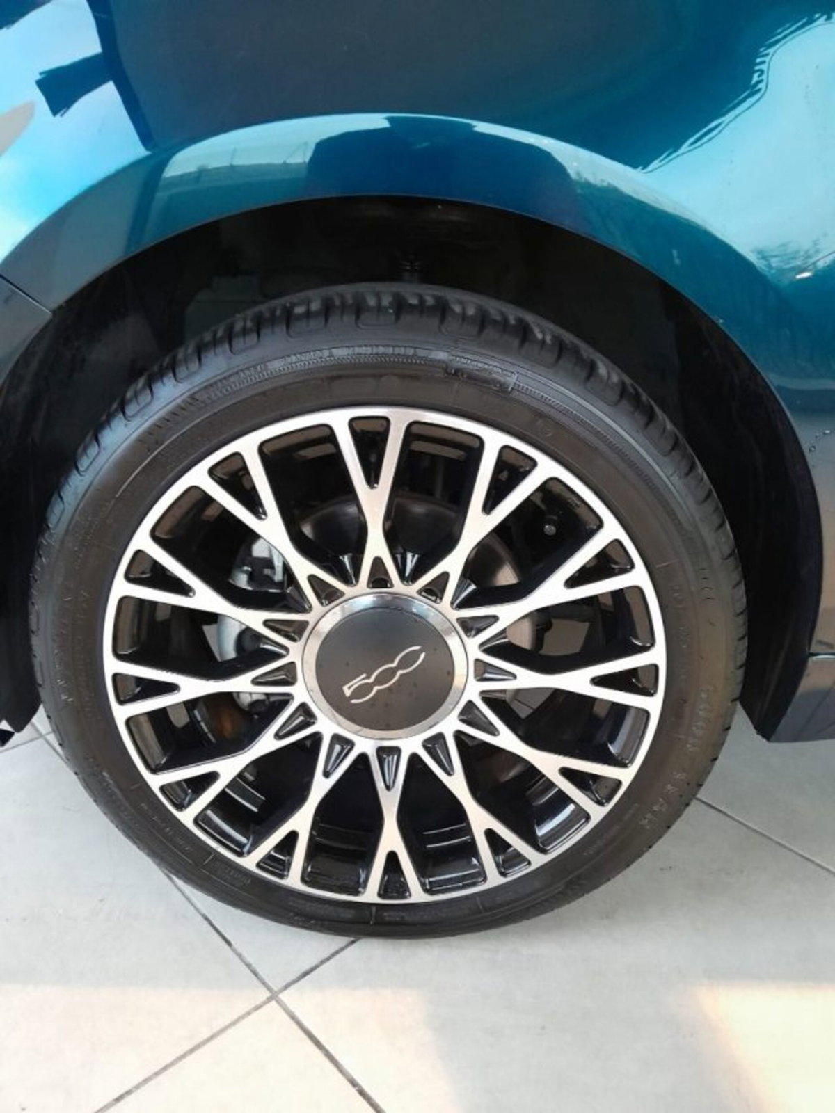 Fiat 500 1.0 Hybrid Club (16)