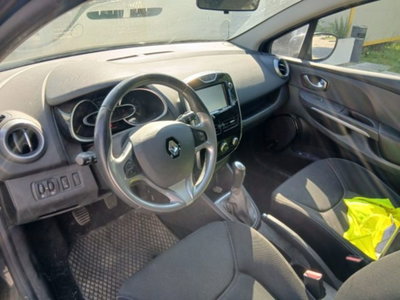 Renault Clio Sporter 1.5 dCi 8V 75CV Costume National (13)