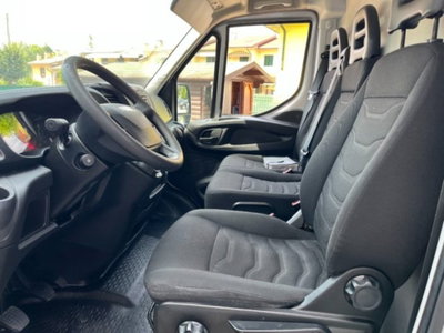 Iveco Daily Furgone 33S11V 2.3 HPT PC-TN Furgone (11)