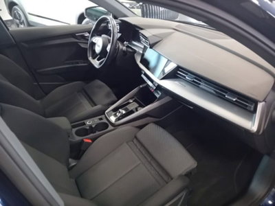 Audi A3 Sportback 35 TDI S tronic S line edition (14)