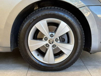 Skoda Octavia Station Wagon 2.0 TDI EVO SCR DSG Wagon Style (7)