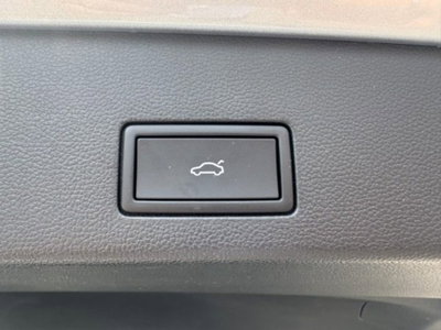 Volkswagen Golf Variant 2.0 tdi Edition 150cv dsg (14)