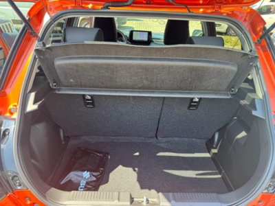 Suzuki Swift 1.2h Top 2wd cvt (15)