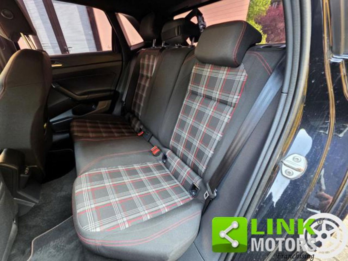 Volkswagen Polo 2.0 TSI DSG GTI BlueMotion Technology (6)