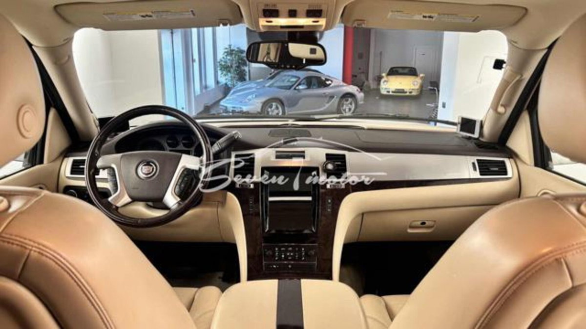 Cadillac Escalade 6.2 V8 aut. Sport Luxury (14)