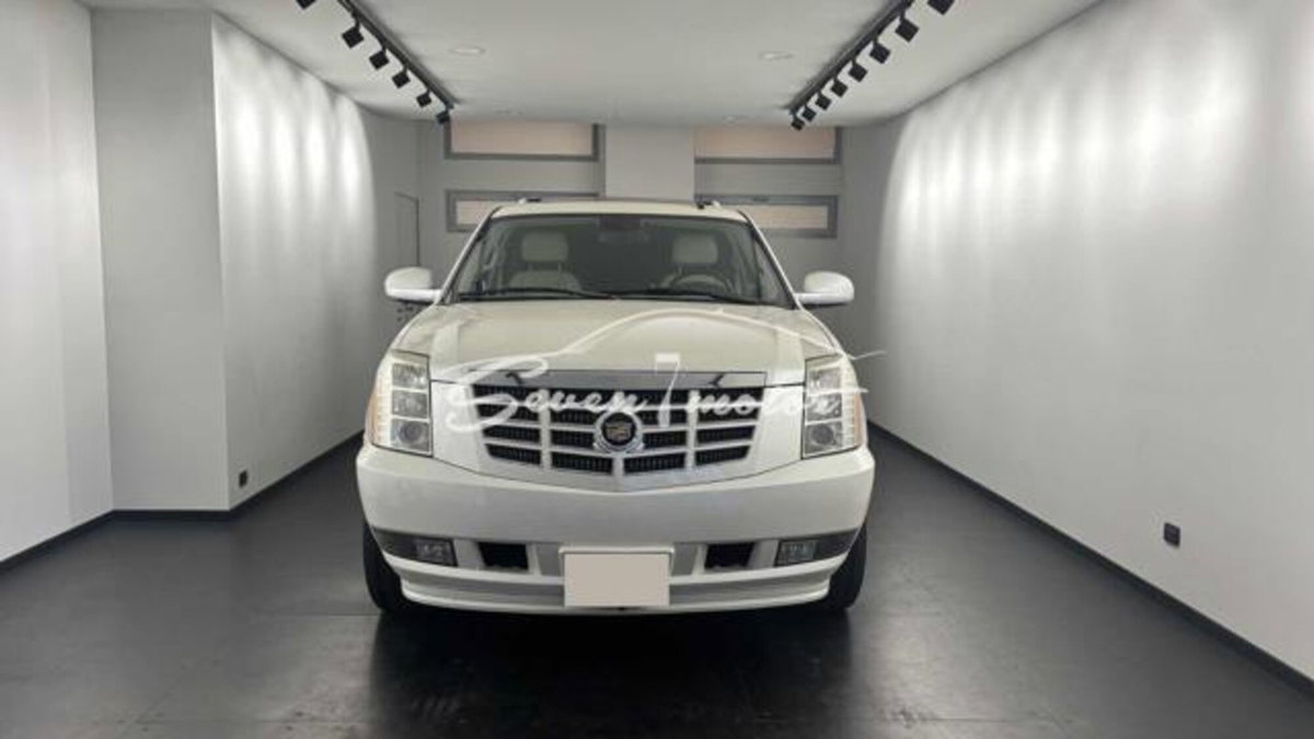 Cadillac Escalade 6.2 V8 aut. Sport Luxury (2)