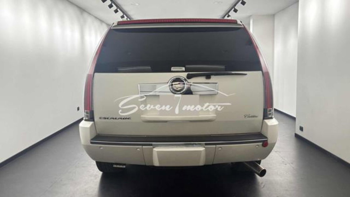Cadillac Escalade 6.2 V8 aut. Sport Luxury (5)