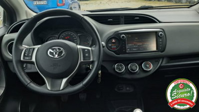 Toyota Yaris 1.0 5 porte Active (3)