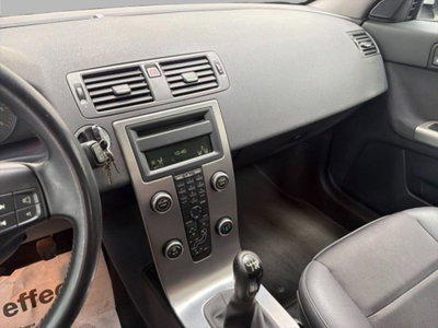 Volvo V50 2.0 D cat Momentum (10)