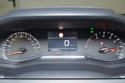 Peugeot 208 PureTech 100 Stop&Start 5 porte Allure (11)