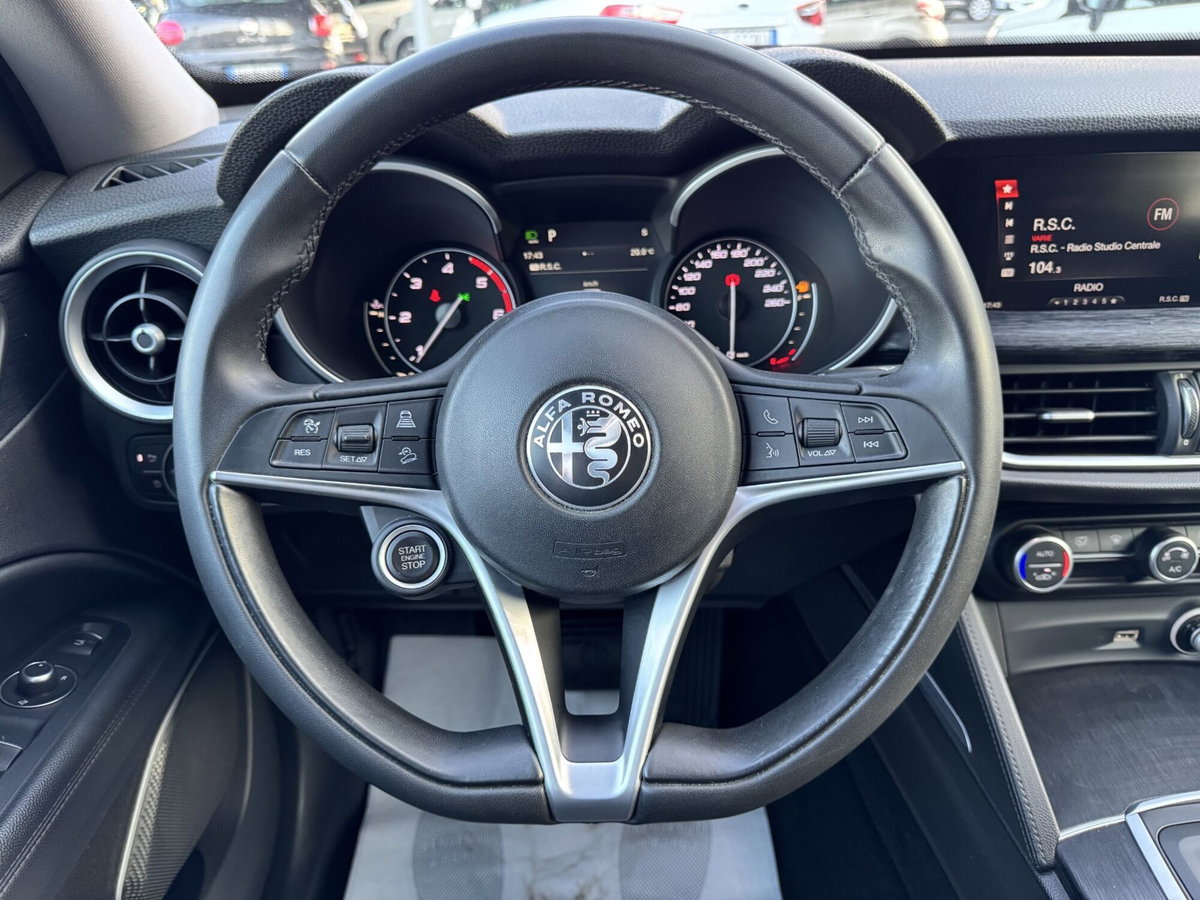 Alfa Romeo Stelvio Stelvio 2.2 Turbodiesel 210 CV AT8 Q4 Super (18)