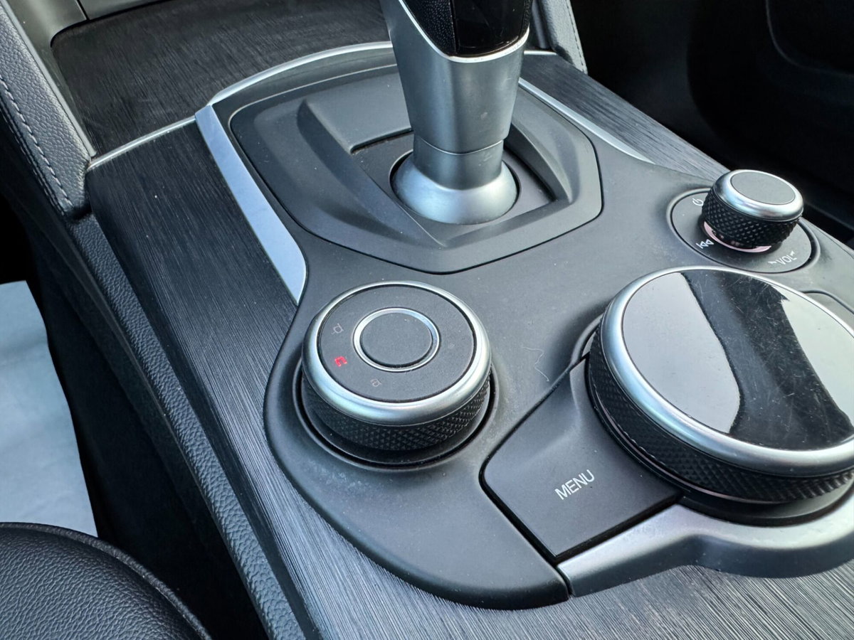 Alfa Romeo Stelvio Stelvio 2.2 Turbodiesel 210 CV AT8 Q4 Super (19)