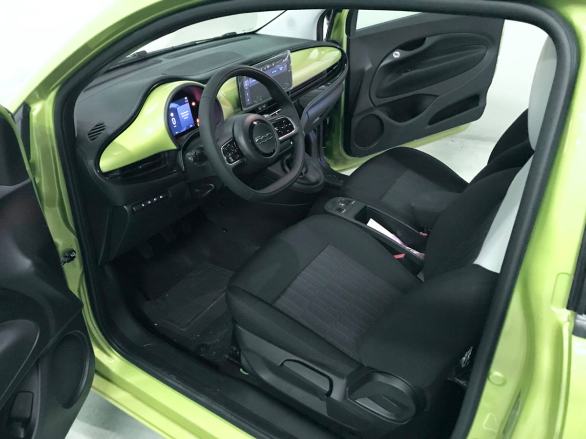 Fiat 500 1.0 hybrid Icon (12)