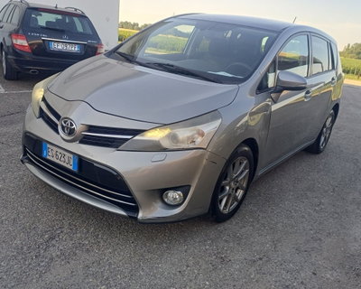 Toyota Verso 2.0 D Active 7 posti usata
