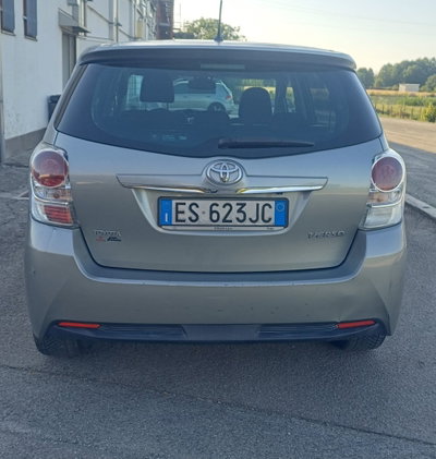 Toyota Verso 2.0 D Active 7 posti (17)