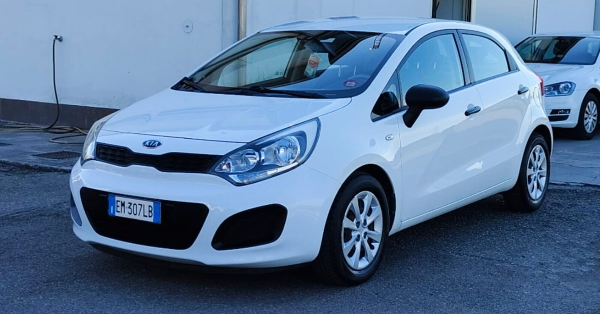Kia Rio 1.2 CVVT 5p. EX (2)