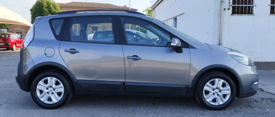 Renault Scenic E-Tech Electric XMod Cross 1.5 dCi 110CV Energy (20)