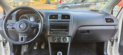 Volkswagen Polo 1.4 3 porte Highline (8)